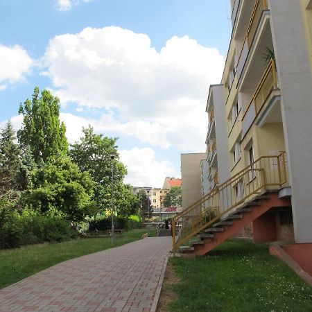 Jenys Apartment Теплице Экстерьер фото