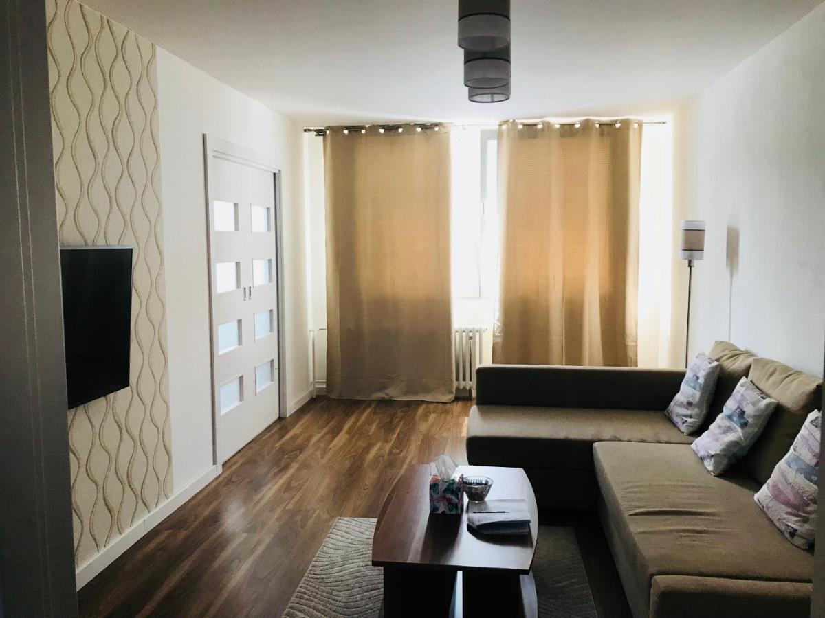 Jenys Apartment Теплице Экстерьер фото